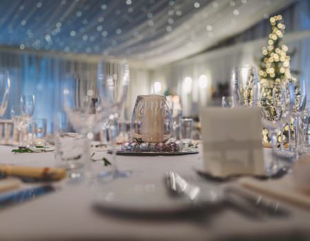 Winter wedding table decoration