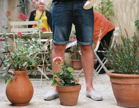 Legs and pots