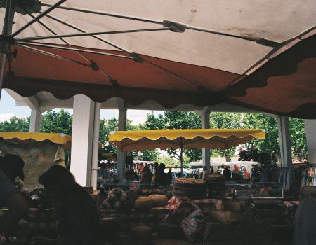Market on film in france